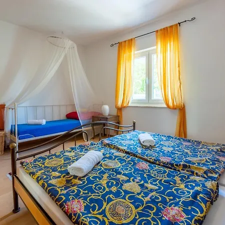 Apartament Peyo *